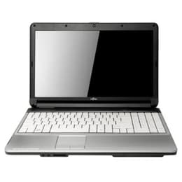 Fujitsu LifeBook A531 15" Core i3 2.3 GHz - SSD 256 Go - 4 Go AZERTY - Français